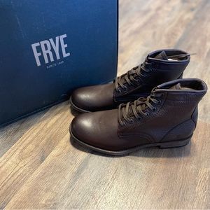 Frye Tyler lace up dark brown leather boots - women's 7.5 B